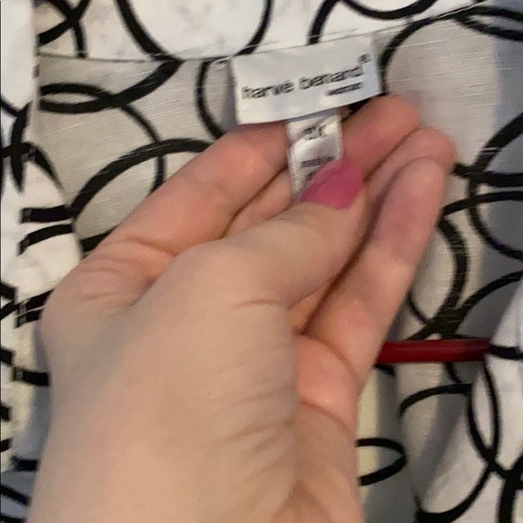 Nice Black and White Harve Benard Blouse - Picture 4 of 7